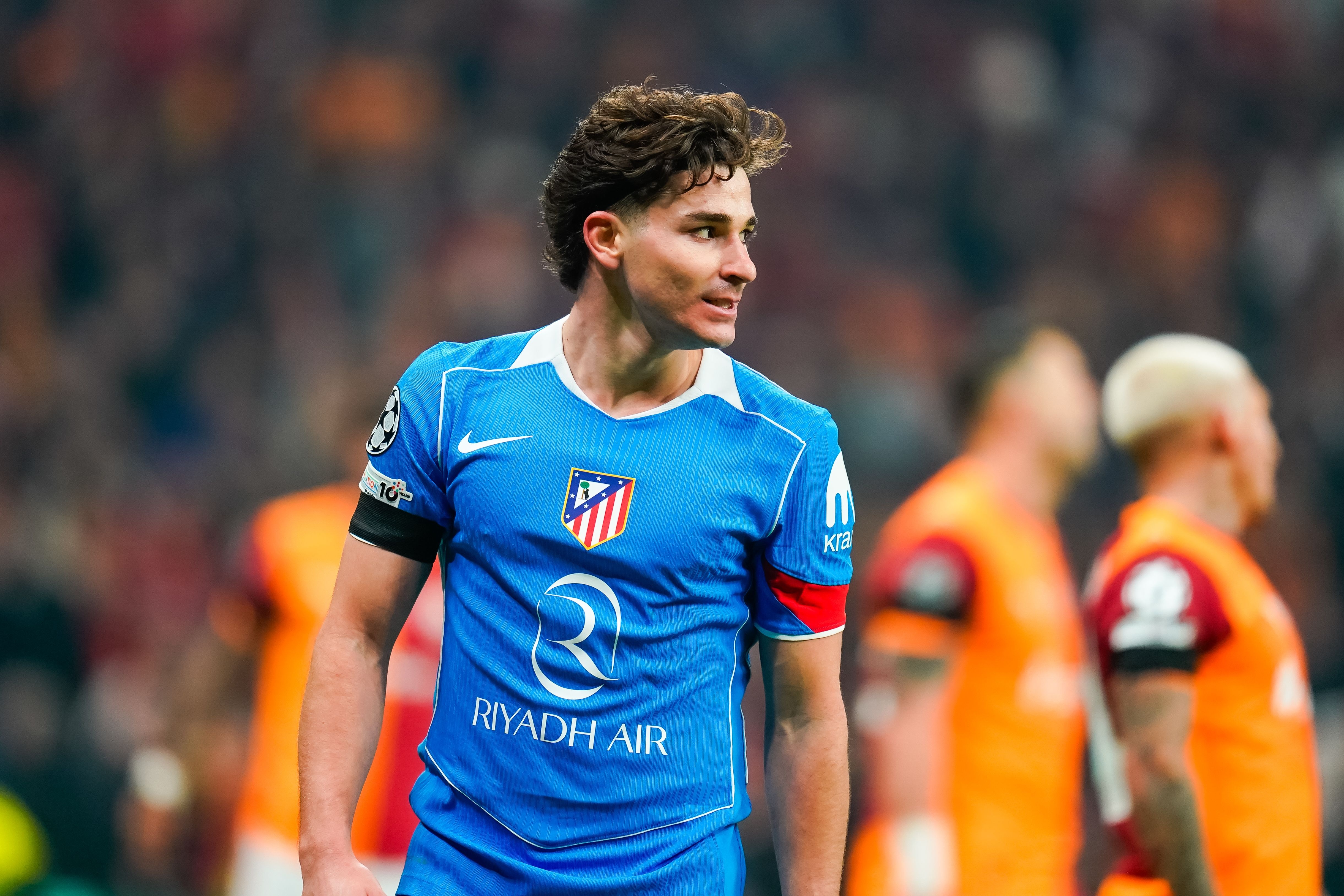 开云体育平台-小蜘蛛经纪人：我与巴萨高层会面的传闻不是真的，他们该联系马竞