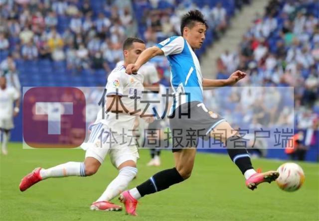 ​武磊带着击败皇马好心情归队 国足队员全部到齐